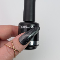 Glitter Attract & Shine cat eye top gel Abstract