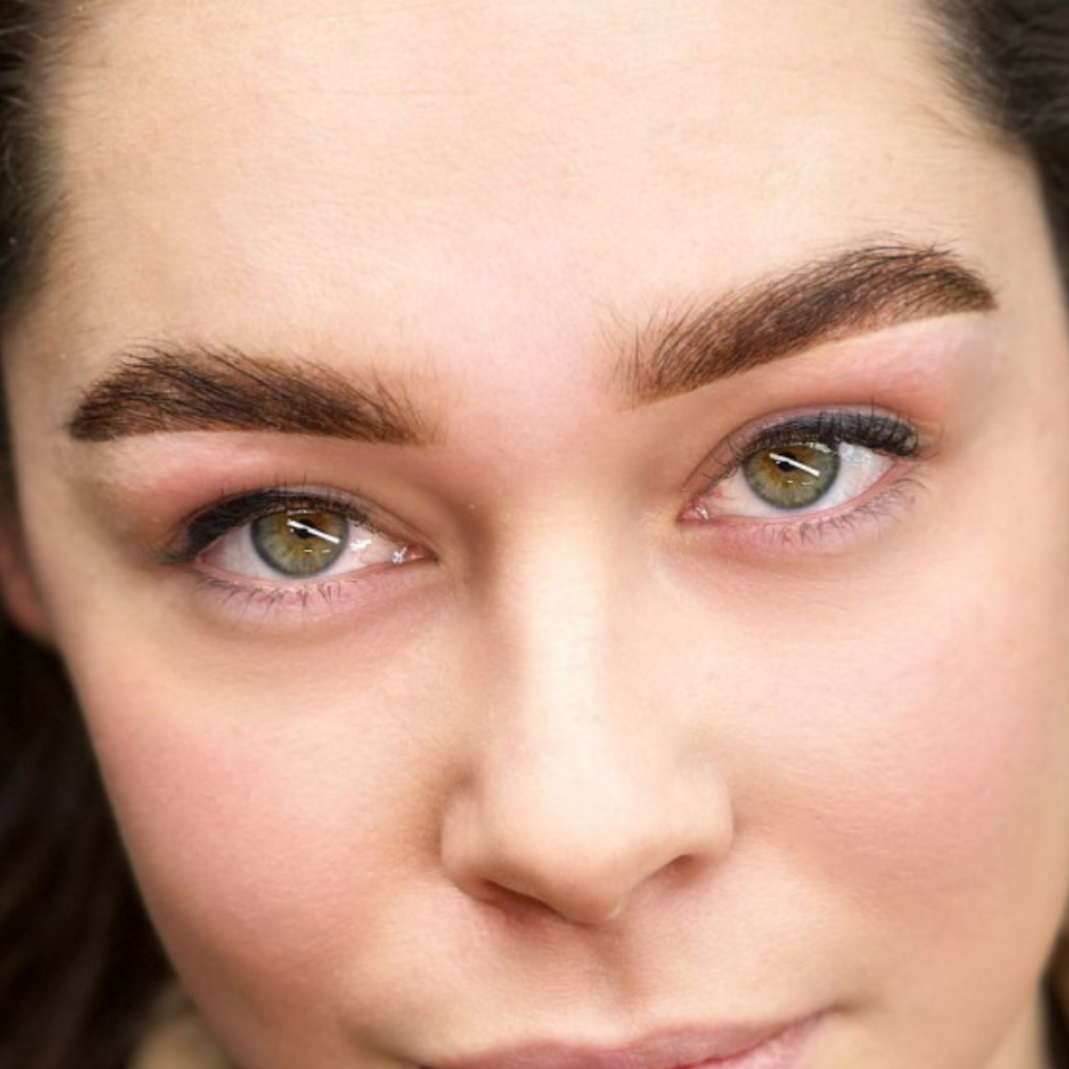 Airbrush brows AVONDOPLEIDING SHE Cosmetics harelbeke