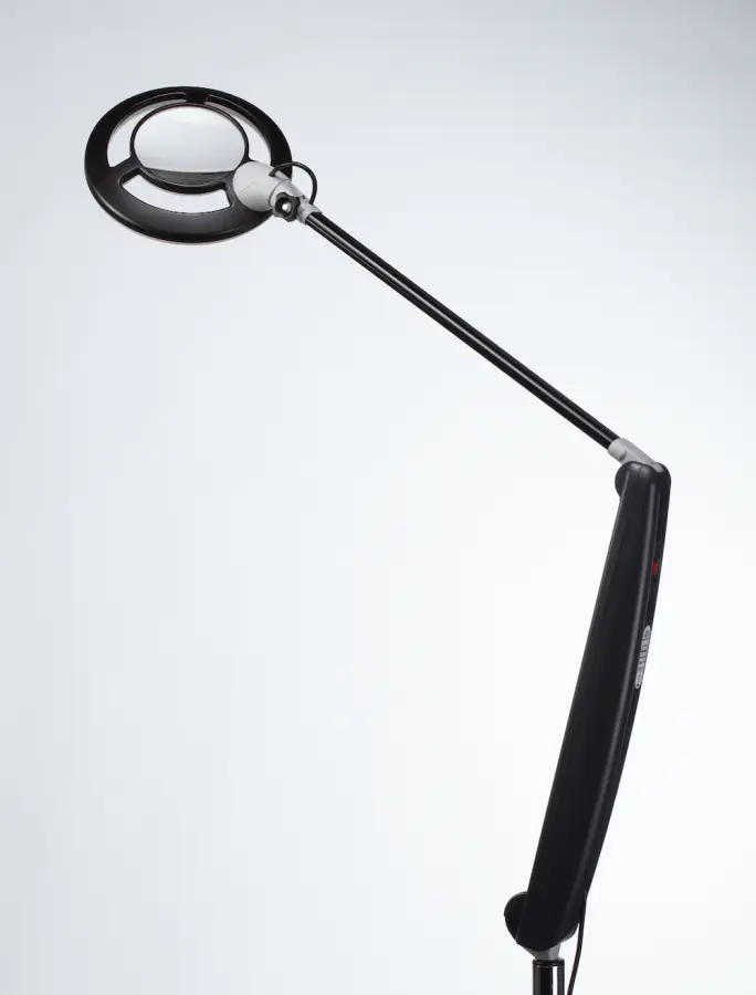 00-loupe-lamp-led-zwart-noire-lampe-loupelamp.webp