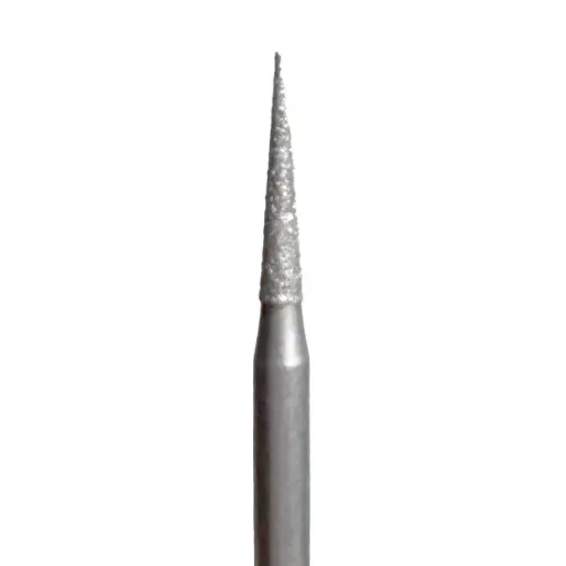 [(34.)859.104.018] Diamant fissure long pointu